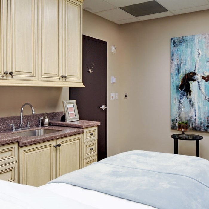 Skincare & Aesthetic Room
